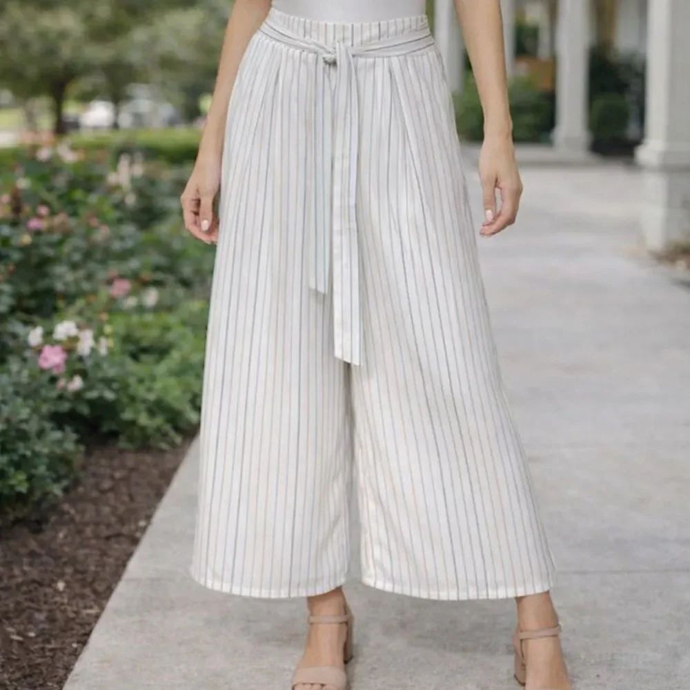 Design Lab White Black Pinstripe Wide Leg Pants